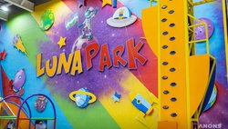 Праздничная программа в Luna Park