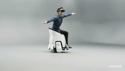 Honda показала умное кресло для езды по виртуальной реальности