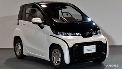 Toyota представила самый маленький городской автомобиль