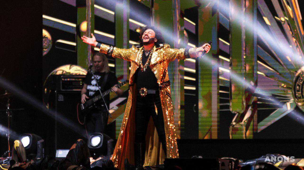 Филипп Киркоров выступил с сольным концертом в Ташкенте - фото