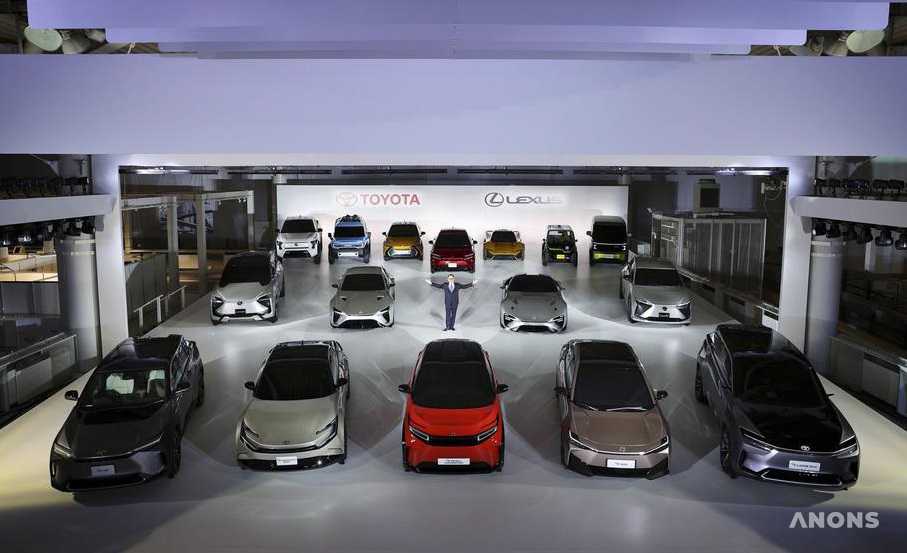 Toyota представила сразу 16 концептуальных электрокаров – фото, видео