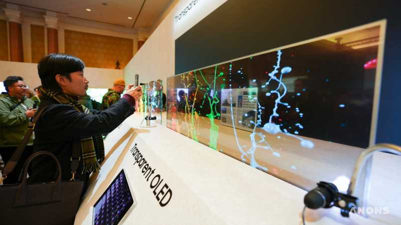 Samsung показала первый в мире прозрачный дисплей Micro-LED