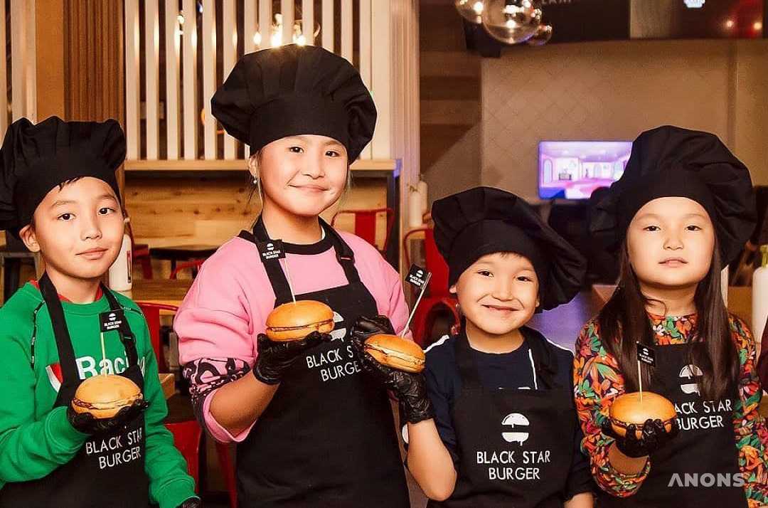 Детские мастер-классы в Black Star Burger