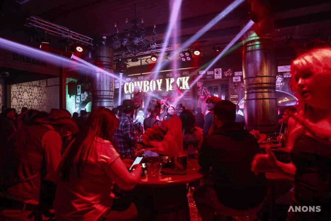 Вечеринки в Cowboy Jack Bar