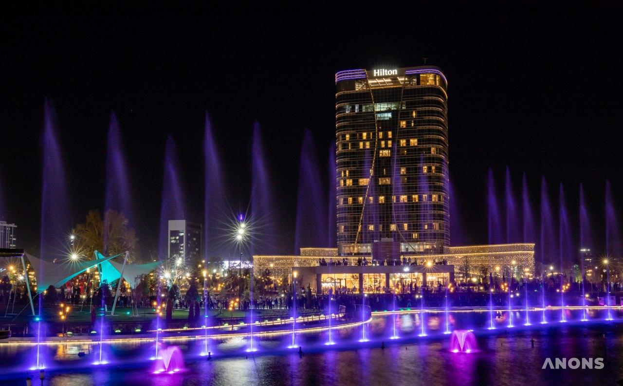 Шоу музыкального фонтана в Tashkent City Park