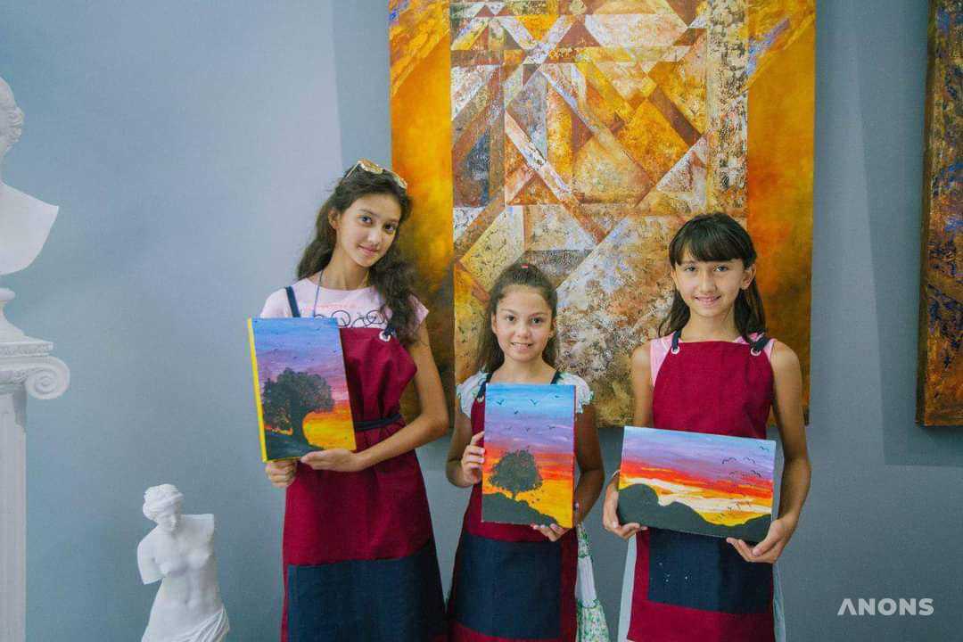 Детский мастер-класс «Знакомство с живописью»