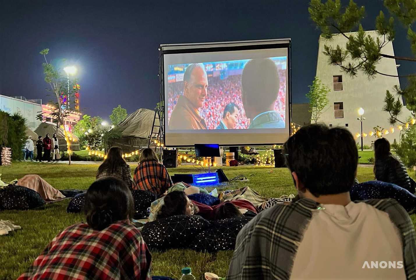 Кинопоказы под открытым небом в парке «Навруз»