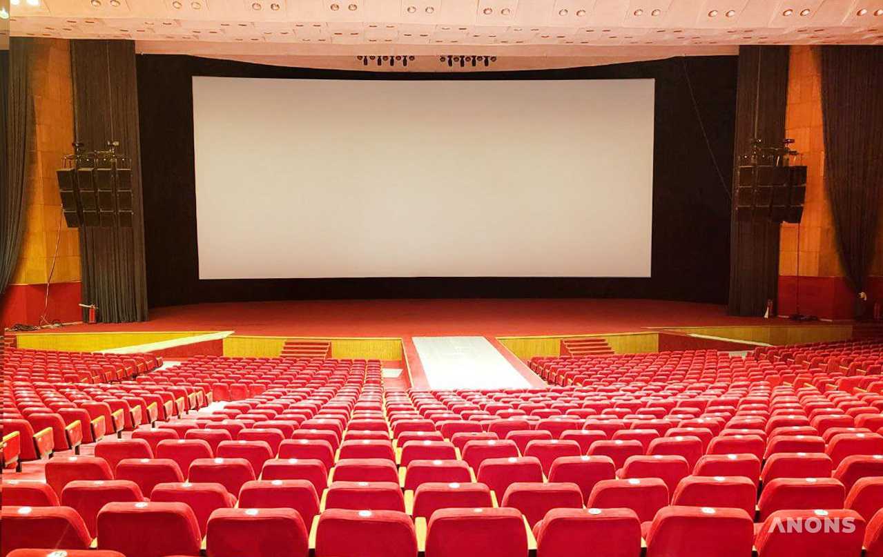 Агентство кинематографии презентовало в Ташкенте самый большой киноэкран в СНГ