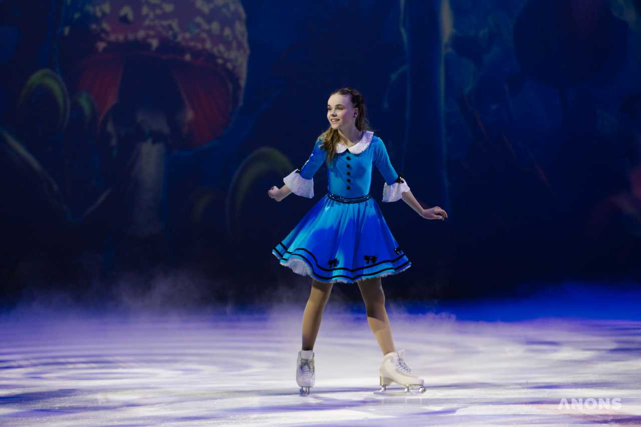 Ледовое шоу «Алиса в стране чудес»