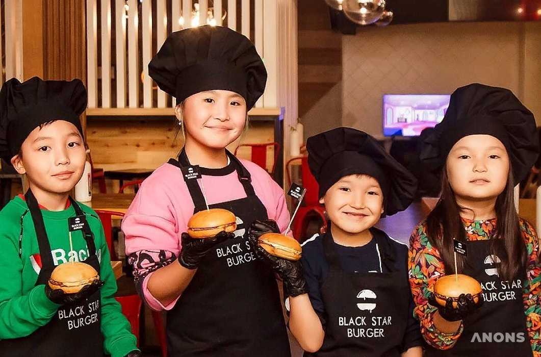 Детские мастер-классы в Black Star Burger