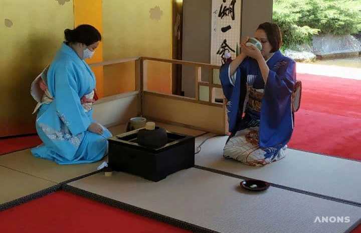 Чайная церемония в Караван-сарае культуры Икуо Хираямы