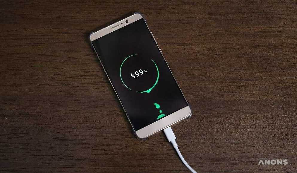 Ученые представили недорогую технологию зарядки смартфонов за 5 минут