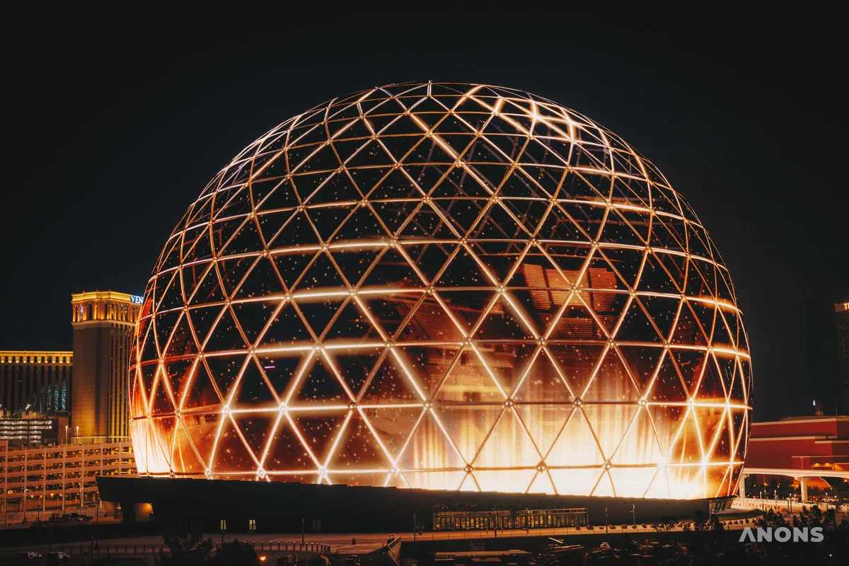 В Лас-Вегасе было построено самое большое сферическое здание в мире