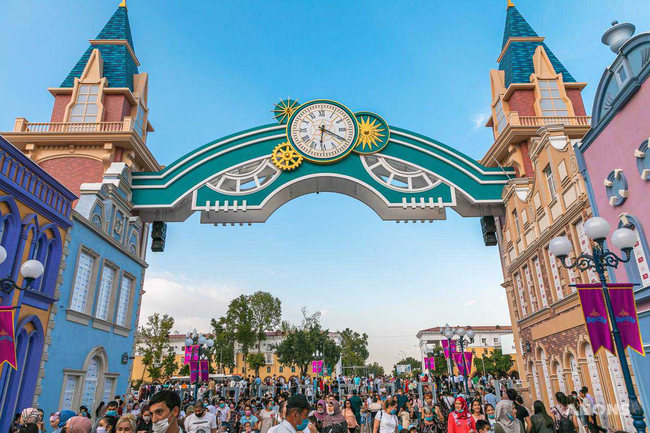В Ташкенте открылся парк Magic City – фоторепортаж