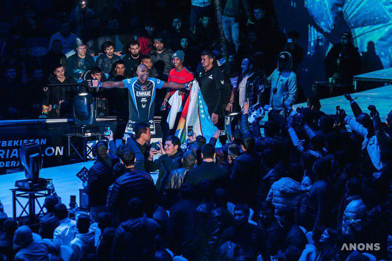 Первый турнир по MMA в Узбекистане — фоторепортаж