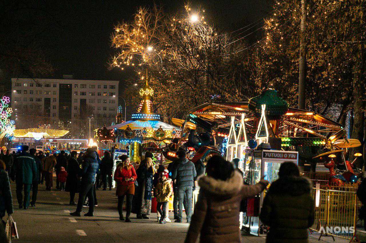 Ташкент готов встретить Новый год - фоторепортаж