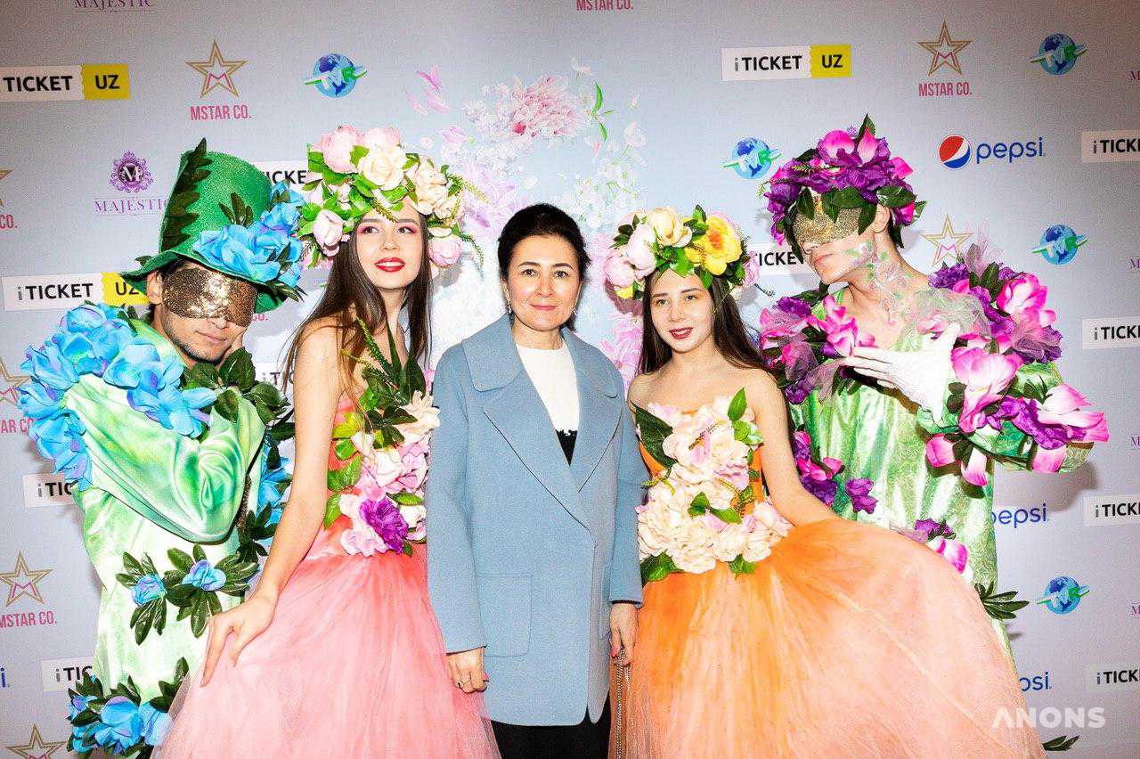 Лучший подарок на 8 марта: в Ташкенте выступил певец Emin - фото