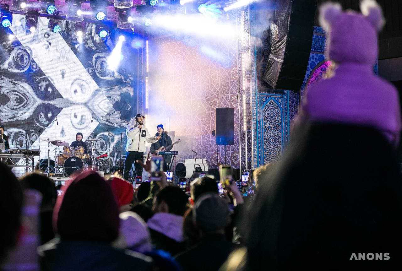 Мот открыл главный весенний фестиваль Ташкента - фоторепортаж