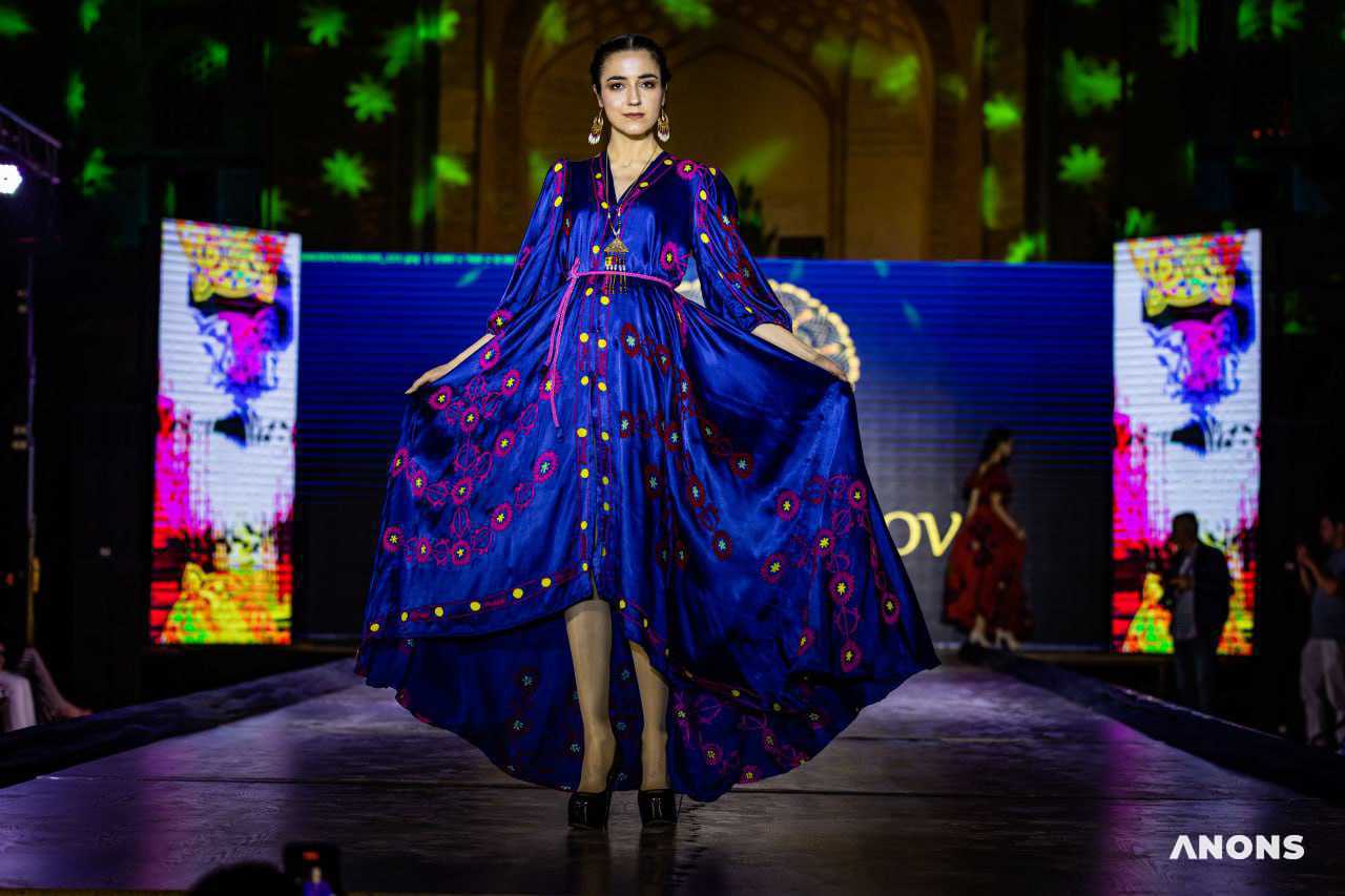 Показ мод Bukhara Fashion days состоялся в Бухаре – фоторепортаж