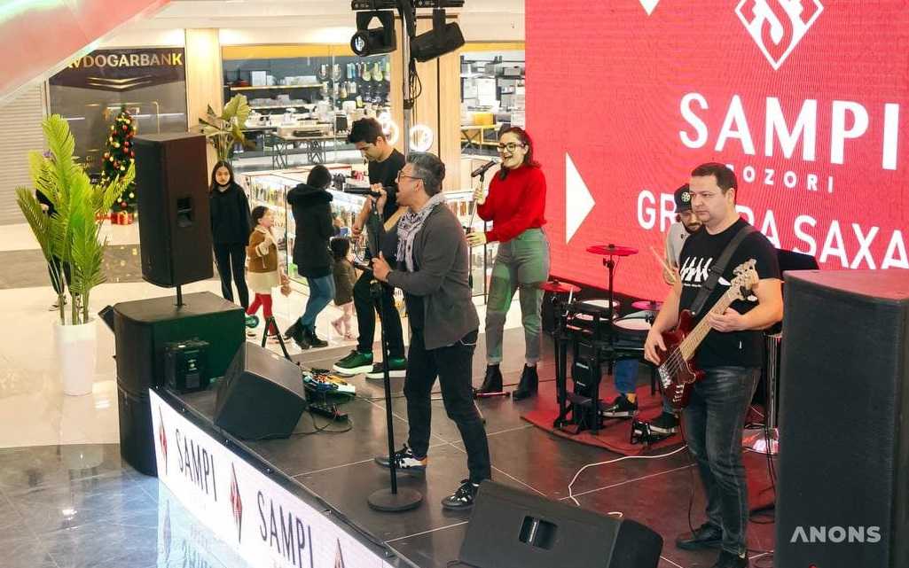 Благотворительная и праздничная шоу-программа в ТРЦ Sampi
