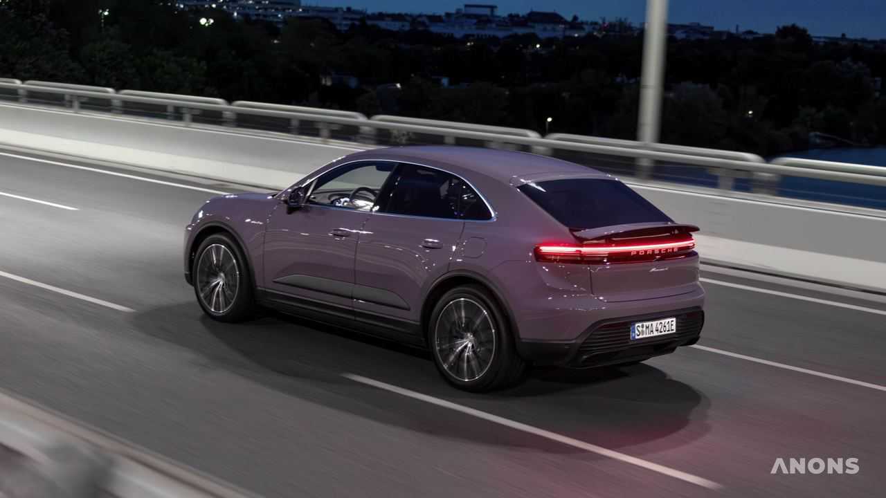 Porsche представил электрическую версию Macan — это второй электромобиль для производителя