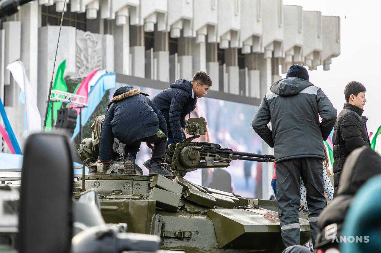 Военно-патриотический фестиваль в честь Дня защитников Родины - фото
