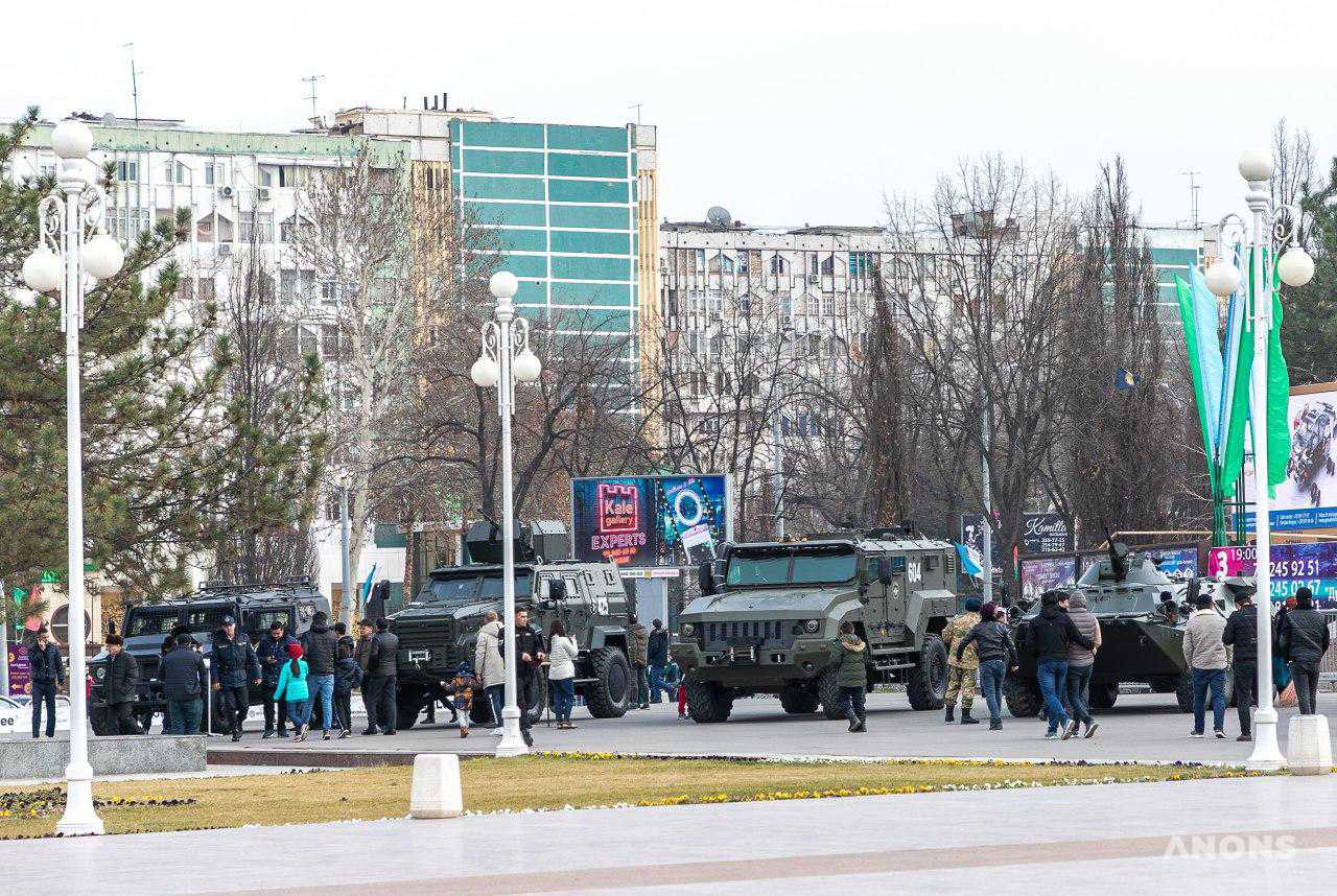 Военно-патриотический фестиваль в честь Дня защитников Родины - фото