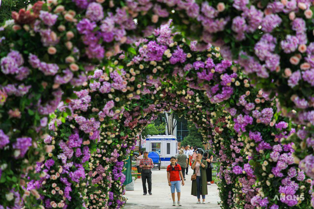 Праздник красоты и эстетики: в Ташкенте стартовал фестиваль цветов Tashkent Flower Fest 2022 – фото
