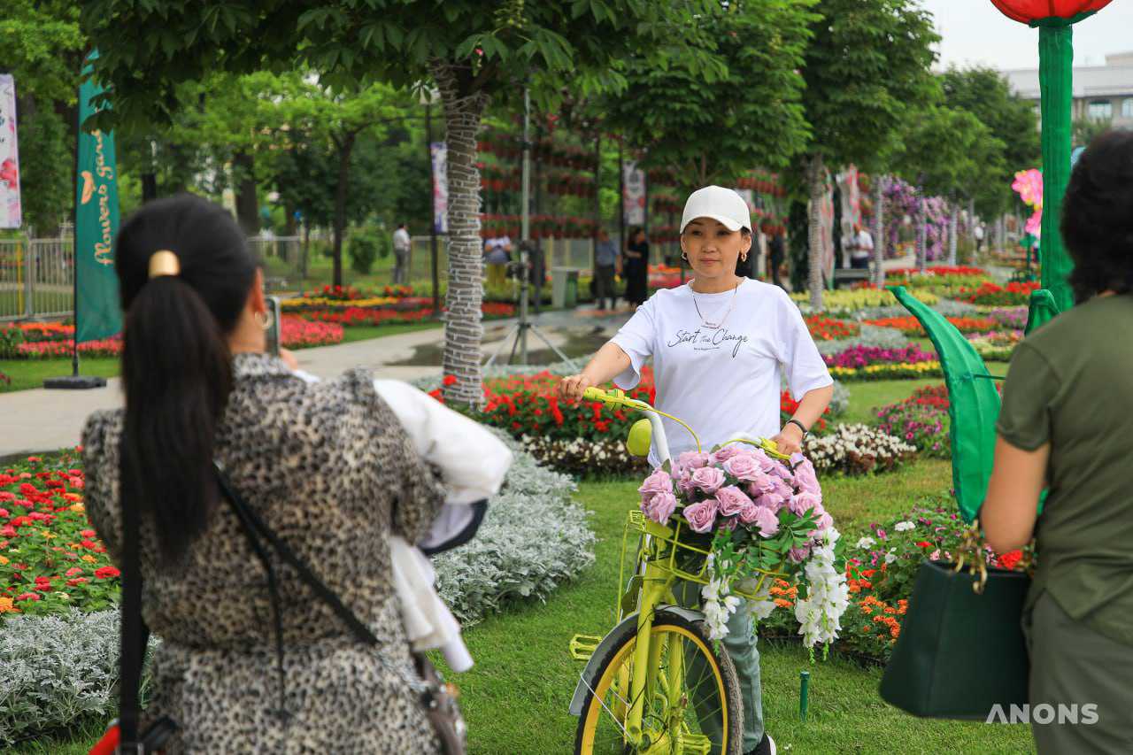 Праздник красоты и эстетики: в Ташкенте стартовал фестиваль цветов Tashkent Flower Fest 2022 – фото