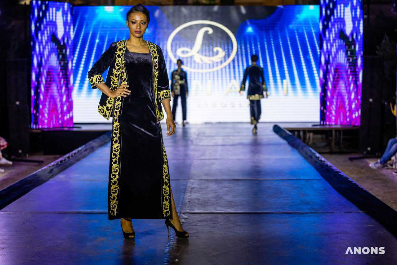 Показ мод Bukhara Fashion days состоялся в Бухаре – фоторепортаж