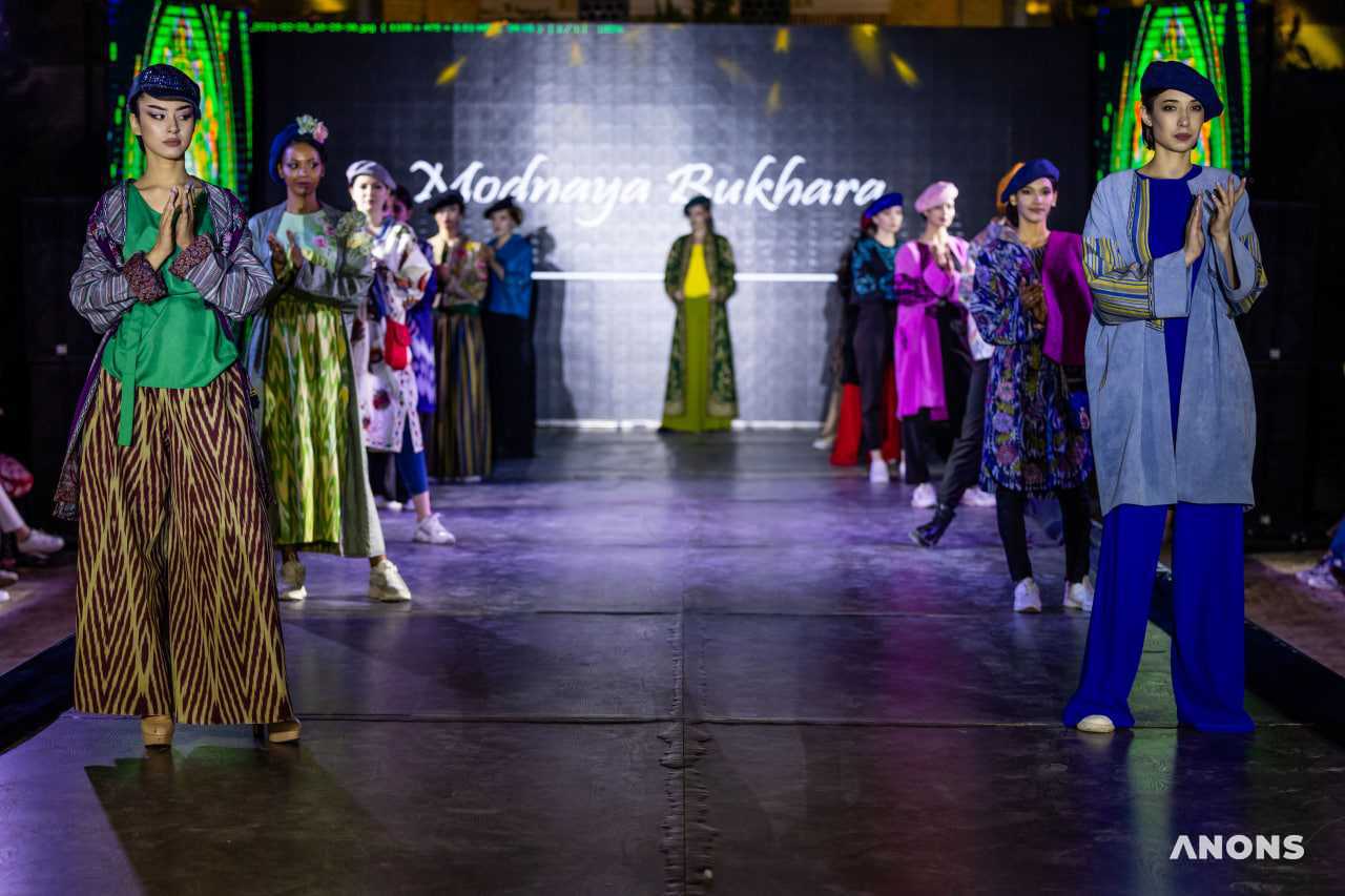 Показ мод Bukhara Fashion days состоялся в Бухаре – фоторепортаж