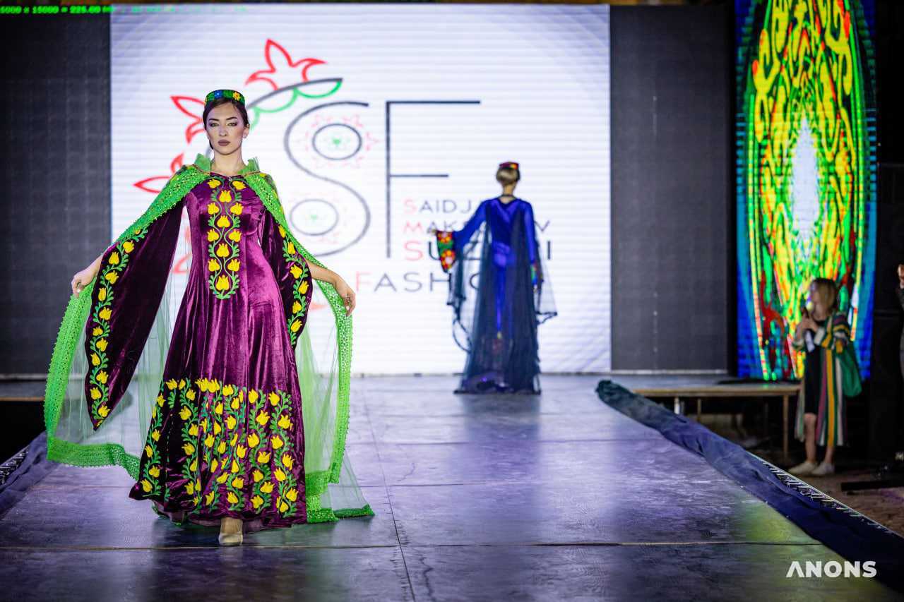 Показ мод Bukhara Fashion days состоялся в Бухаре – фоторепортаж