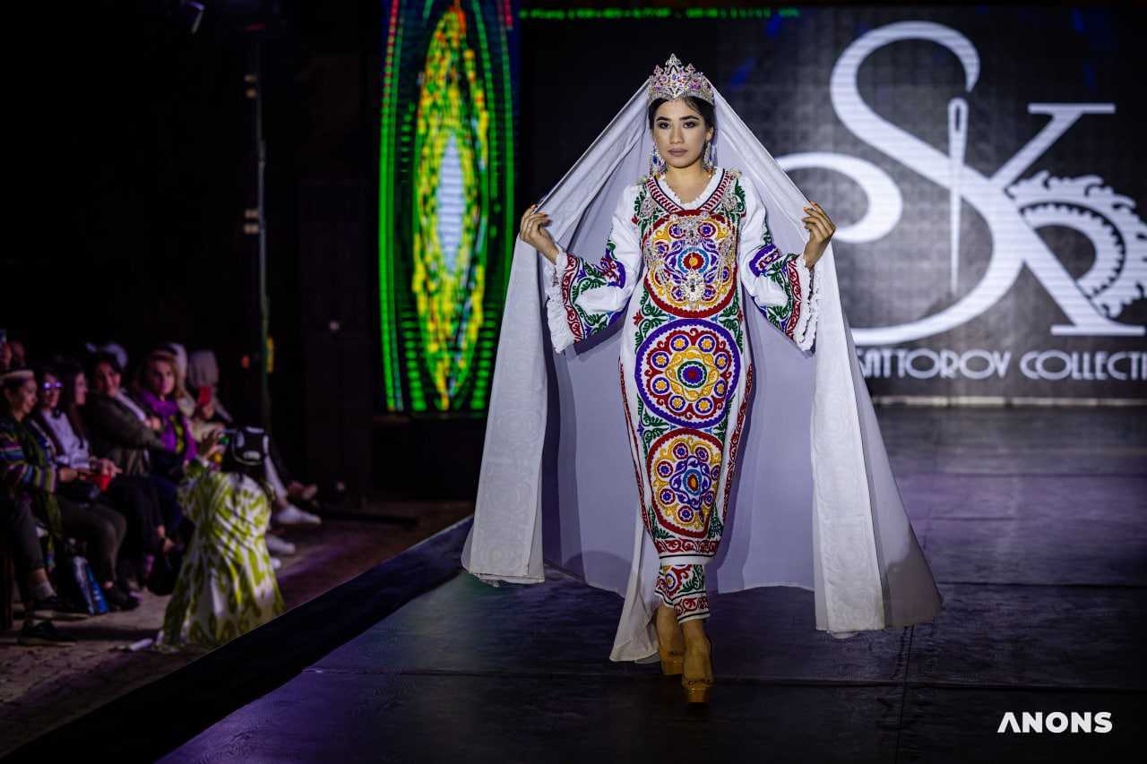 Показ мод Bukhara Fashion days состоялся в Бухаре – фоторепортаж