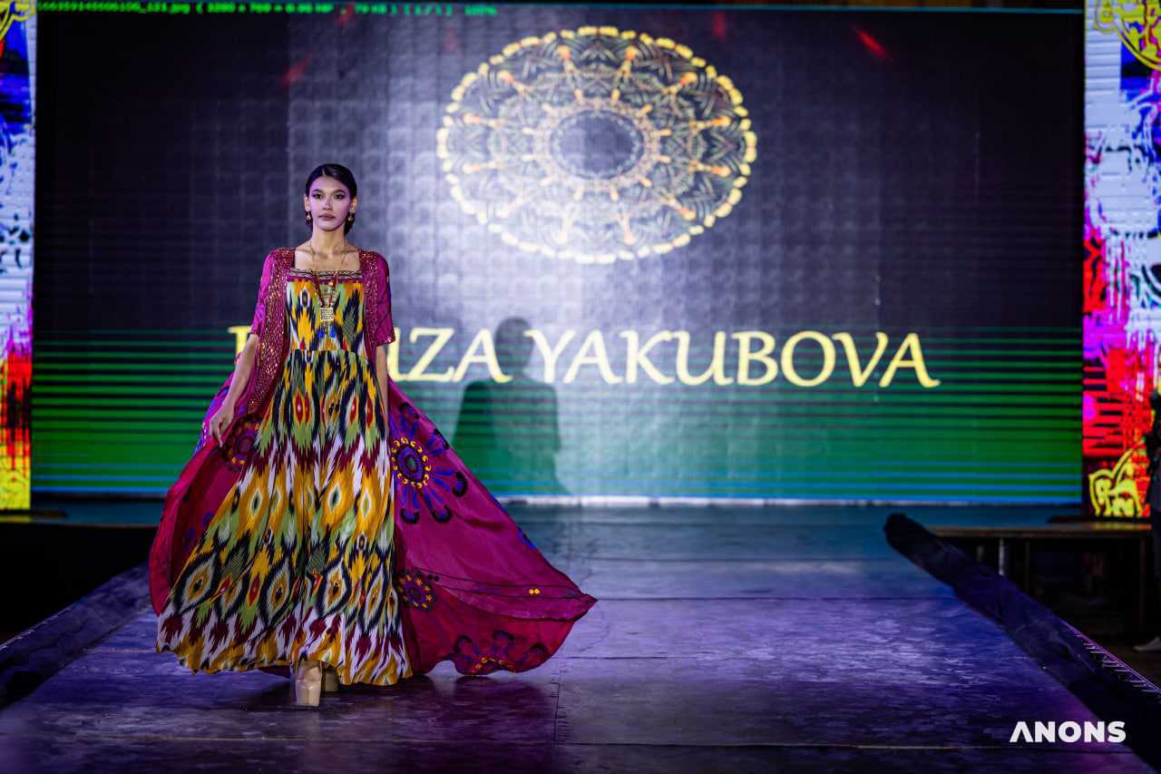Показ мод Bukhara Fashion days состоялся в Бухаре – фоторепортаж
