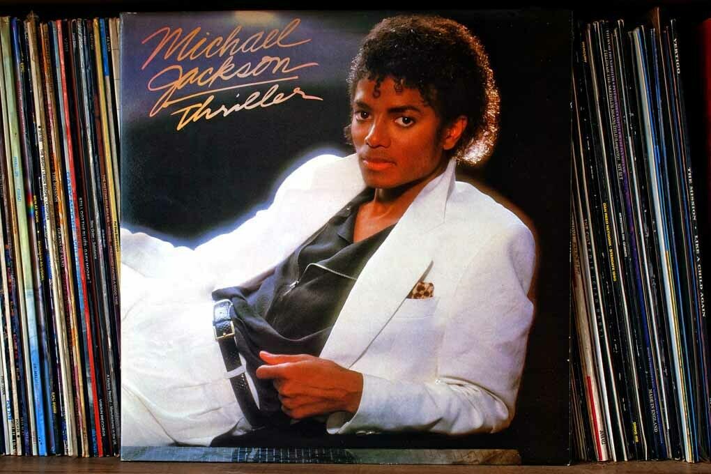 Michael jackson lp. Michael Jackson Thriller 1982. Michael Jackson Thriller Vinyl.