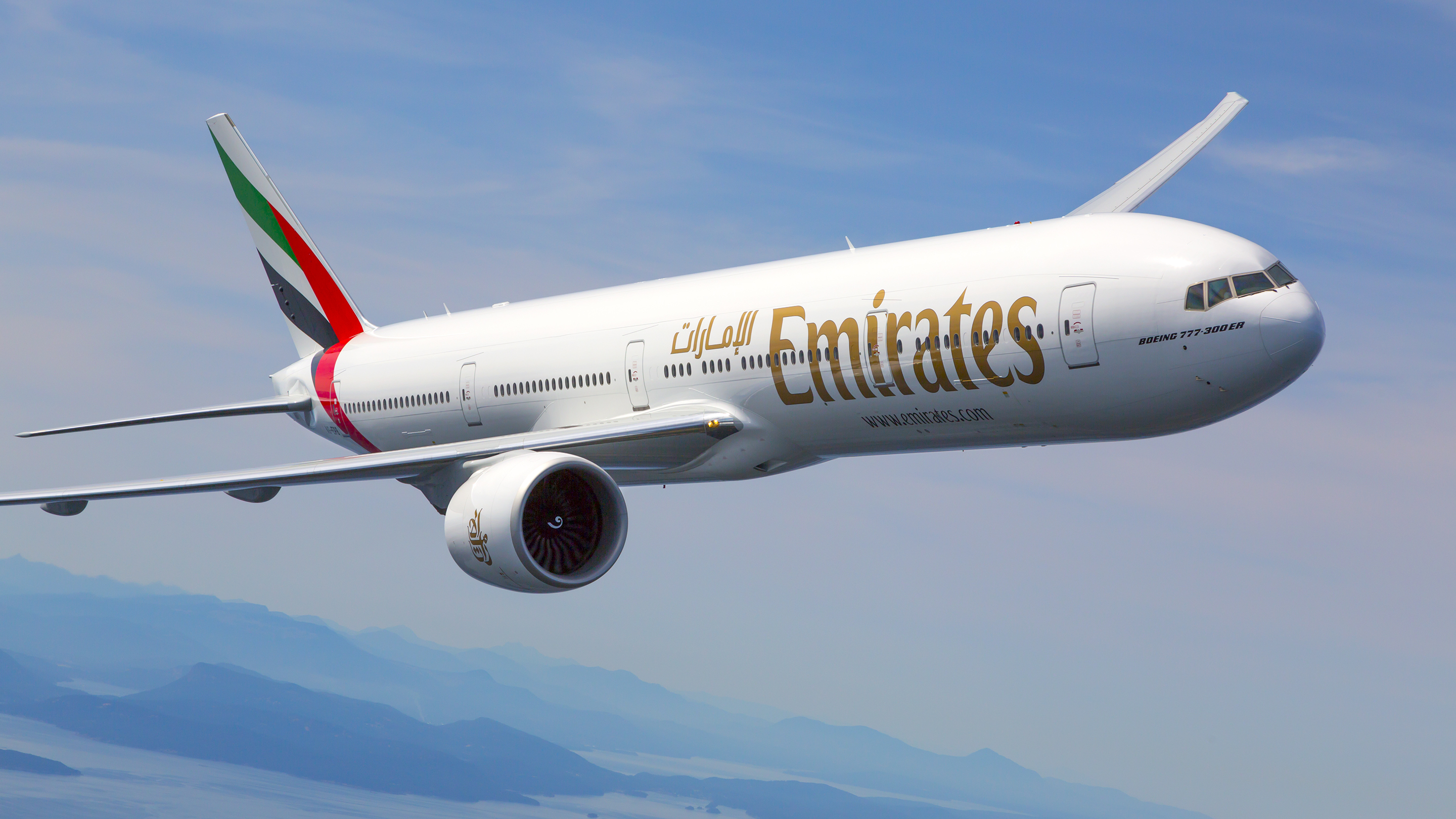 Emirates и flydubai подключат весь флот к бесплатному интернету Starlink