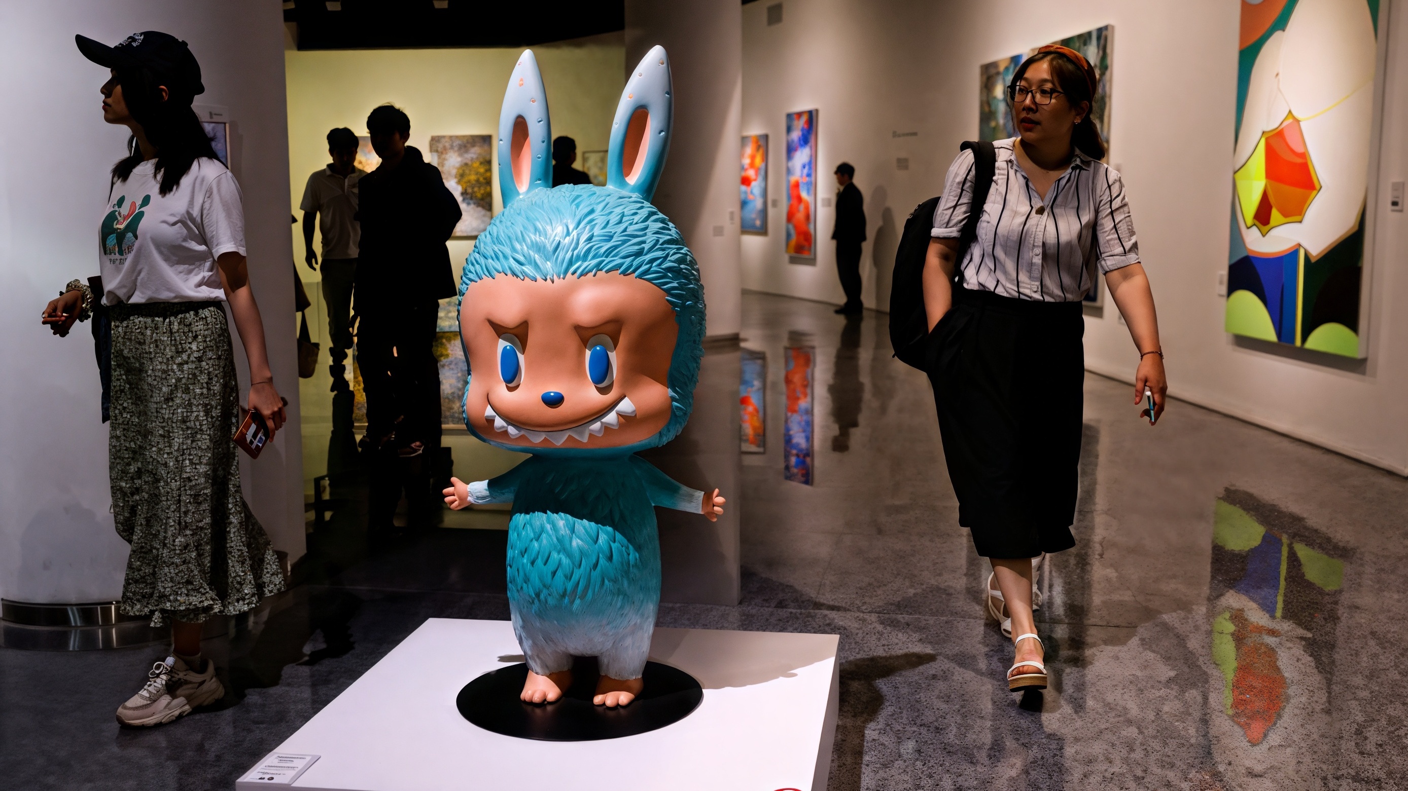 В Китае на аукционе продали игрушку Labubu за 150 тысяч долларов