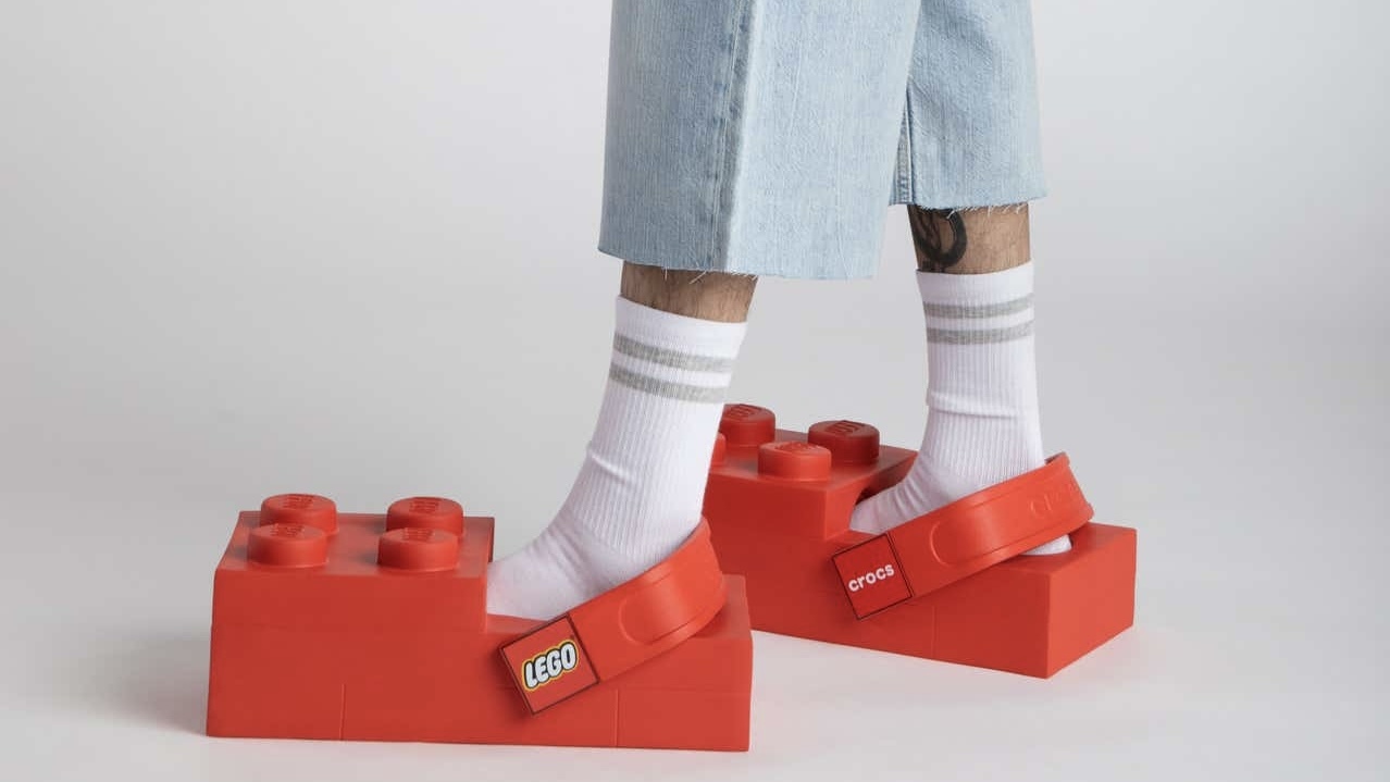 LEGO и Crocs выпускают кроксы в стиле LEGO