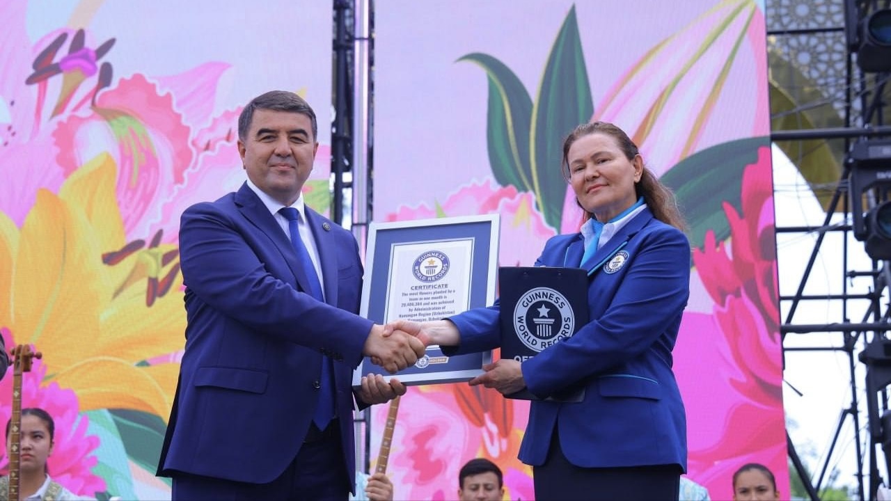 Namangan bir oy ichida gul ekish bo‘yicha Ginnesning rekordlar kitobiga kirdi