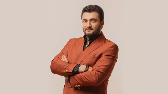 “Yujanin” restoranida Arsen Shaxunsning chiqishi