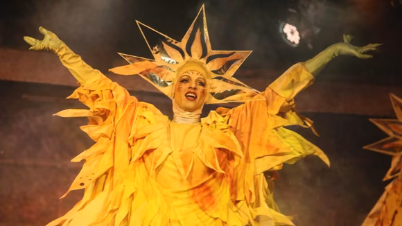 "Teatr+" teatrida "Bo‘yoqlar" spektakli