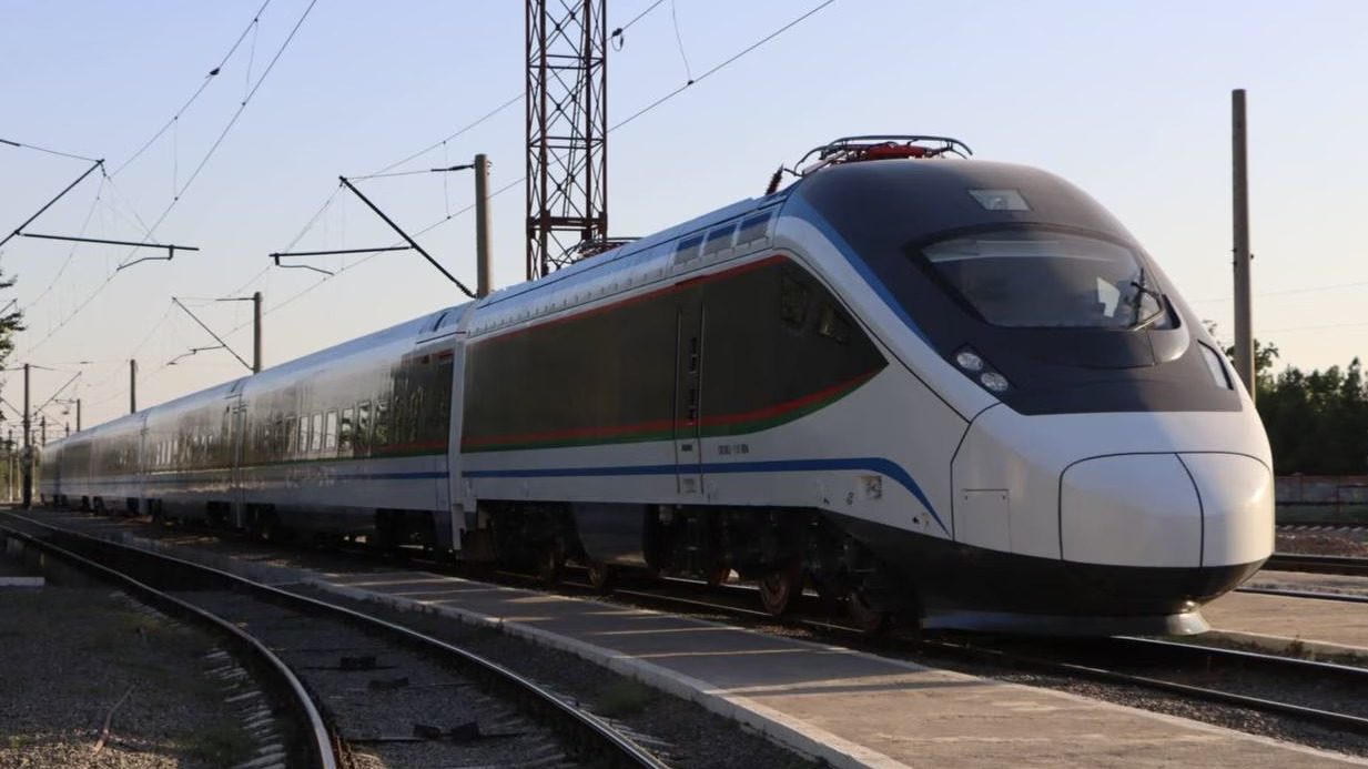 Xiva, Buxoro va Toshkent o‘rtasida yangi elektropoyezdlar qatnay boshlaydi